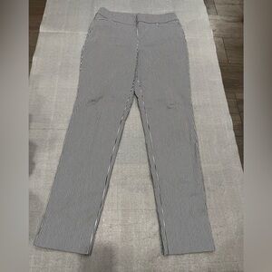 [US8T]Chico’s Striped Black and White Ankle Pants Career